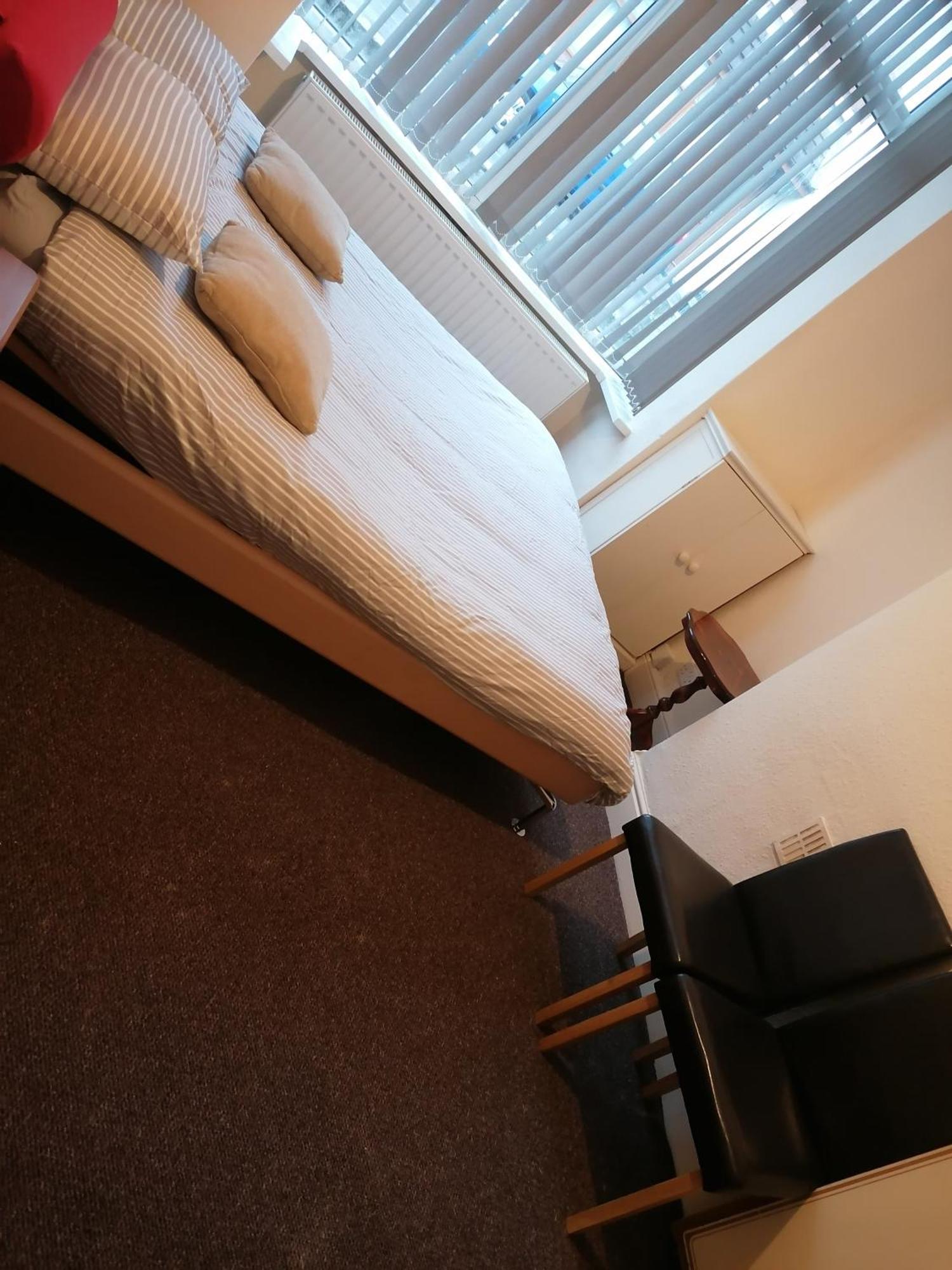 Hygis Home Of Relaxations Stoke-on-Trent エクステリア 写真